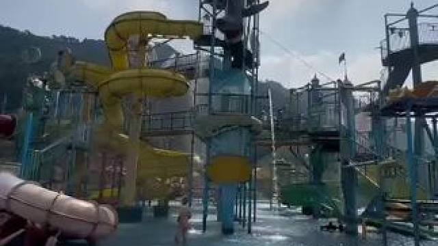 #玩水的季节 #周末去哪里玩 #大峡谷 #儿童玩水池 #西部大峡谷