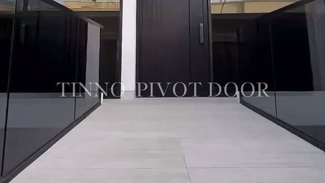 当极简主义撞上系统偏轴门#TINNO帝诺系统入户门 #别墅门 #系统门 #偏轴门