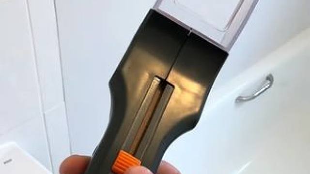 有了这个，再也不怕小虫子了~ #玩个很新的东西