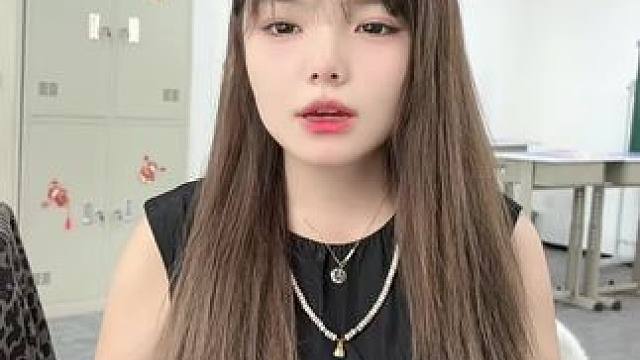 小赵总：她利用我？那就是喜欢我 #自然堂#自然堂小紫瓶#京东美妆#京东又好又便宜#当我成为公司吉祥物