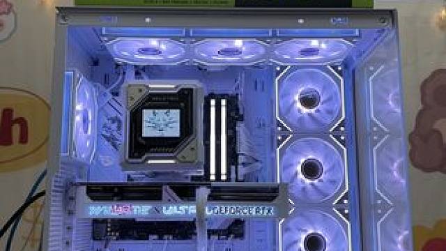 13490F➕5070一万预算纯白瓦尔基里VK03海景房 #diy电脑 上海买电脑，DIY电脑，实体