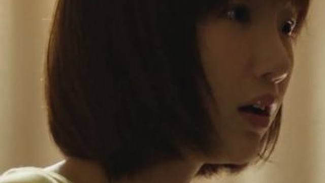 明知梁正贤有未婚妻：为什么王漫妮还故意装傻？其实她从来不无辜 #三十而已王漫妮恋爱脑 #好剧推荐 #