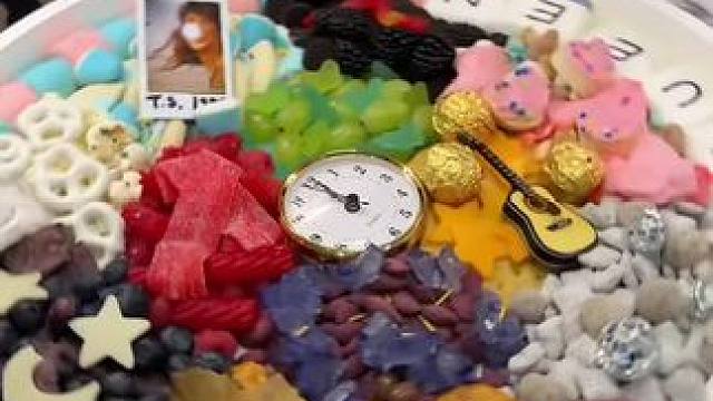 精致女人准备霉霉主题零食盘vlog～✨☺️ 
#准备零食盘 #零食盘准备 #备餐vlog #零食盘 