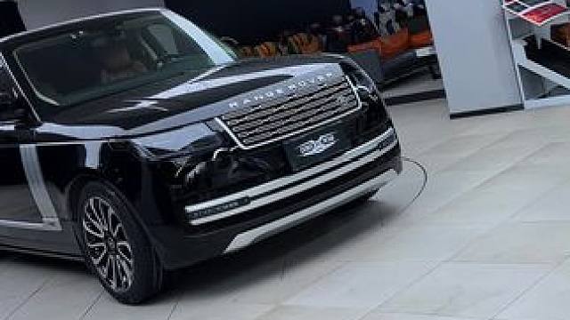 十年前的油车二十多万你会选择电车还是这样的路虎揽胜？