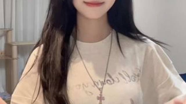 官方的回答了他的废话#小雨摇7 #甜妹