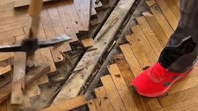 旧地板翻新改造工程！ #房间木板地板 #木工技巧 #解压 #解压施工 #极度舒适