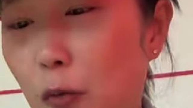 小黄回国第二天，给爷爷舅舅过生日，黄金宝担当主厨 #小黄远嫁美国