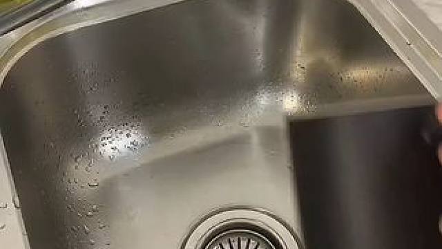 还硬要我带去公司用~ #玩个很新的东西  #抽象