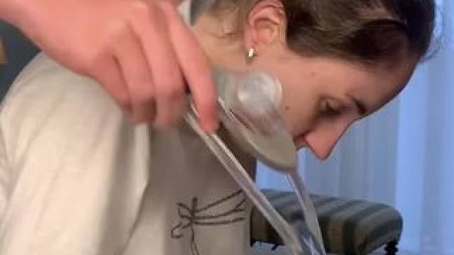 低头族开车党平时脖子不舒服的一定要备一个这个抬脖器！很实用！#欧酷#防低头神器#可调节颈托#成人颈托