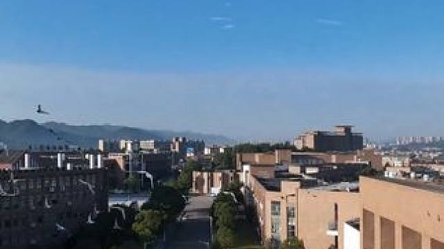 景德镇陶瓷大学不愧是陶瓷界黄埔军校#娱乐评论大赏 #景德镇陶瓷大学 #高考报考 #有哪些大学 #大学