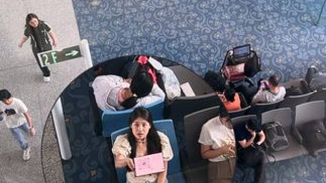 这简直是在用望远镜扫码啊~~~ 鸿蒙5调用原相机扫码，真的不要太好用！！！#鸿蒙5 #扫一扫加好友 