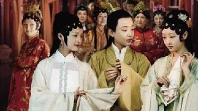 黛玉洗手vs丫鬟洗手，哪版红楼更温文尔雅？ #红楼梦 #经典影视 #老剧回看