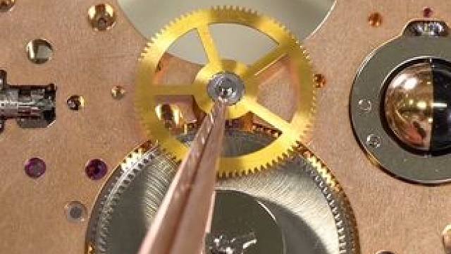 万国表机械组装，机械⚙️魅力！ #男士机械表 #手表瑞士进口 #机械之美 #手表 #解压