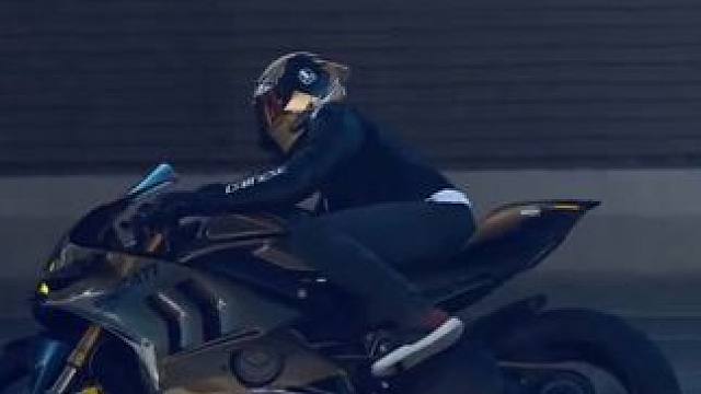 愿你心中有梦，脚下有路，未来可期。#杜卡迪v4