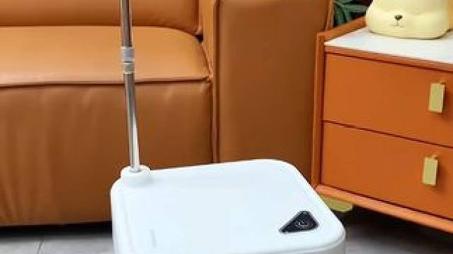 自带托盘抽水器 自带托盘抽水器再也不用手一直在那举着了，荣事达大品牌价格也不贵#小家电  #电动抽水