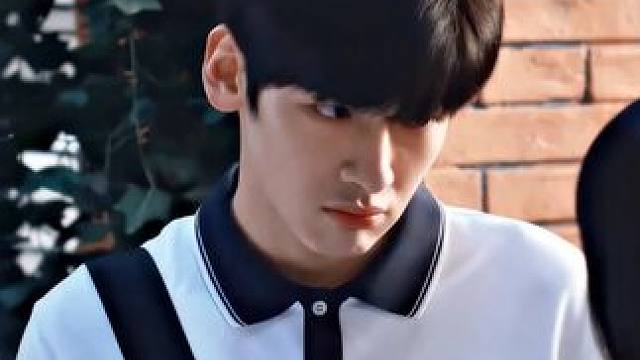 #翟潇闻回国又上班了  这个反差感也是被翟潇闻拿捏住了