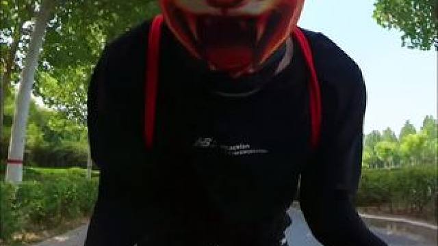 篮球馆盲盒 第二站出发！#篮球馆盲盒 #篮球 #骑行 #迟五vlog #vlog