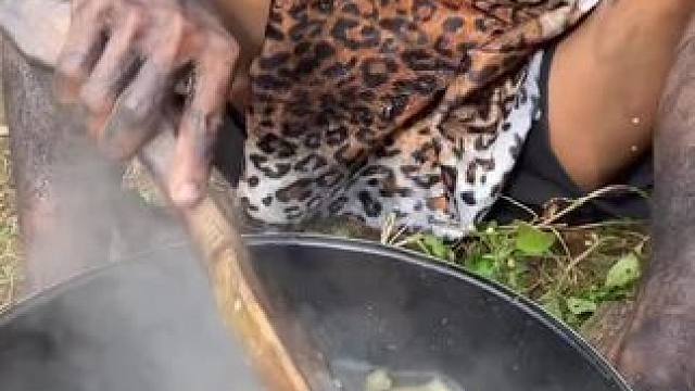 非洲嘟嘟 #我的乡村生活 #农村美食记录生活 #日常生活 #原创视频 #外国人真会玩