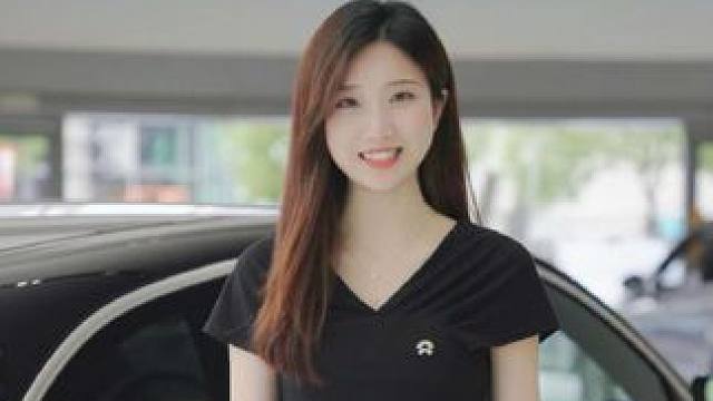 六月 新ET5 新ET5T购车福利仍在继续！购车即可享受5年免费换电，选装充换电套装等福利，欢迎到店