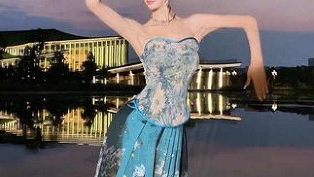 乐观积极，必定风生水起#慢动作卡点转手挑战 #赵露思卡点 #遇见东方美