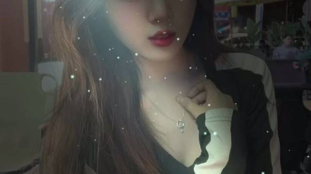 #迷迷糊糊走过半生路
#全是坎坷和痛苦
#命运总是把我来欺负
#一天到晚瞎忙碌