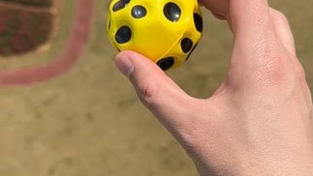 都看得出来是二代弹力好吧~ #玩个很新的东西