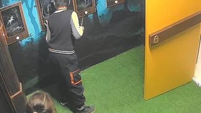 奇妙星 #密室逃脱#萌娃日常#玩耍时间#捕捉#玩