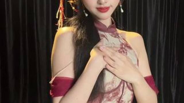 风来听风 雨落看雨 #风催雨节奏版#费戚戚 #旗袍 #舞蹈