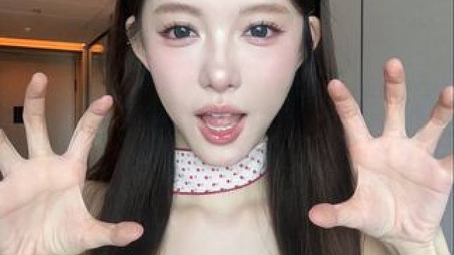 0秒猜出你的花色取向！#今日妆容 #变装 #种草 #伊娃爱海蓝宝石 #伊娃爱墨鱼宝宝