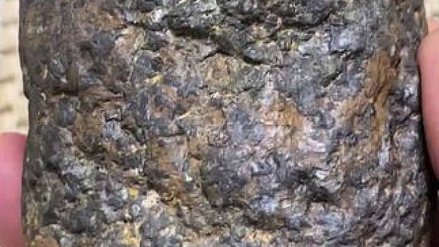 #弘扬华夏陨石文化交流与鉴赏收藏#以石会友广交天下朋友 #原石原色纯天然陨石#不弄虚作假