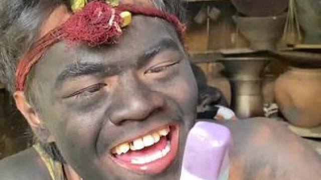 哈哈第一次吃雪条 #我的乡村生活 #非洲嘟嘟#乡村守护人 #原始部落 #内容启发搜索