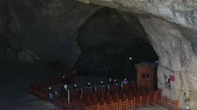 父爱如山，感恩如你。往后的日子里，愿时光慢些走，岁月多停留，愿父母子女一场，不止是渐行渐远的别离，更