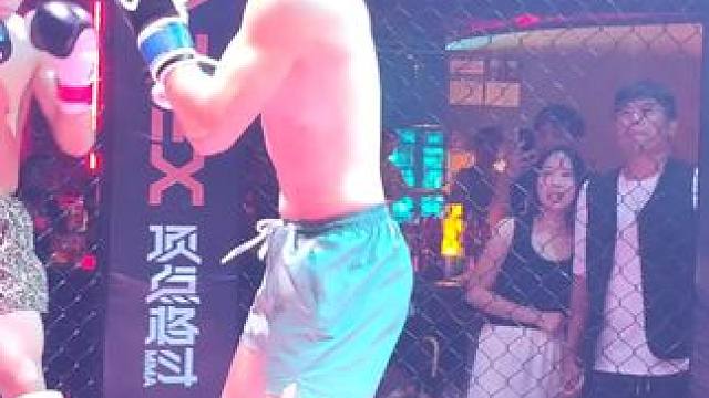 南粤暴君，台上继续收割 #比赛