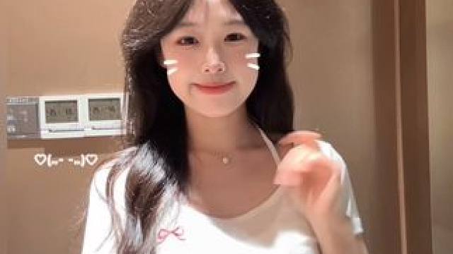 官方的回答了他的废话~#小雨摇7 #手势舞