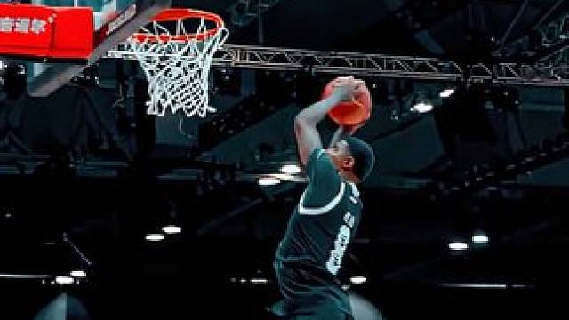 “艾特你身边的保罗乔治”