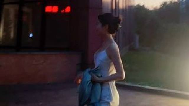 #新中式 #学姐上线 #蓝调时刻 #晚风 #毕业晚会 . .          .