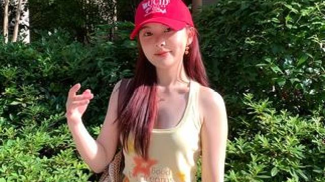 我顶着大太阳ᡴ•̤ᴗ•ꪫ⸝ 