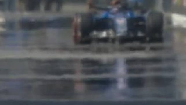 突然“走光” #f1 #阿尔本