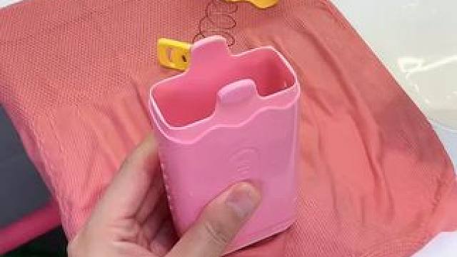 肥皂起泡盒起泡很丰富不打滑 能站立的#肥皂起泡盒 ，起泡很丰富不打滑，可以把肥皂用的一点都不剩  #