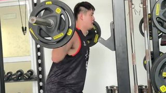 各位训练搭子又来了，有驱车一个小时，有下班赶过来的，被感动到#日常训练 #上班族#体能训练