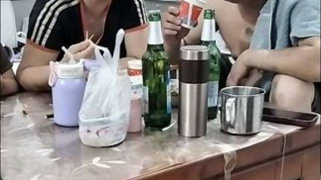 戒酒六年，媳妇今天突然让我陪她喝酒，下酒菜6个羊腰子#我的乡村生活 #夫妻日常 #一家人在一起就是幸