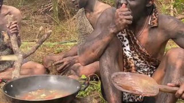 野生嘟嘟 #我的乡村生活 #原创视频 #日常生活 #野外美食