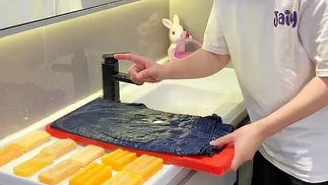 多功能起泡肥皂盒 能站立的#肥皂起泡盒 ，起泡很丰富不打滑，可以把肥皂用的一点都不剩  #肥皂盒  