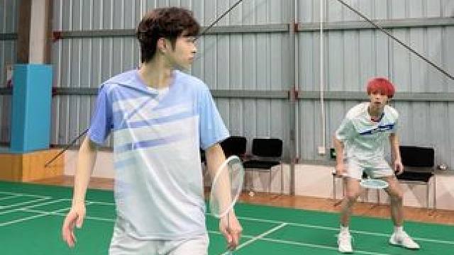 “这假动作可真到位” #羽毛球 #搞笑 #假动作