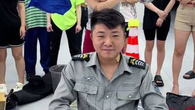 增进友谊小游戏，快乐的办公室 #办公室游戏 #搞笑 #专治不开心