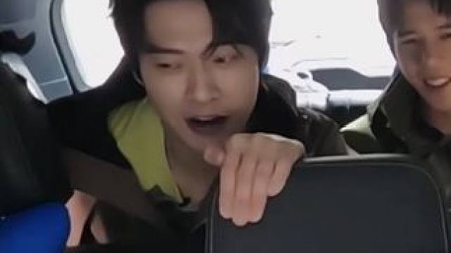 咱就是说谁来给魏大勋嘴上把锁吧，我怕他真说出来啥不能说的！#魏大勋嘴在前边说脑子在后边跑 #旷野星球