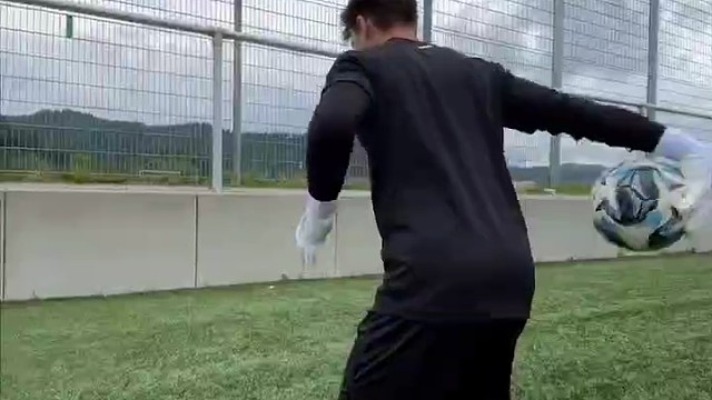 自己一个人也可以对墙练习K字封挡