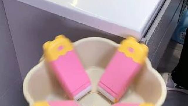 肥皂起泡器，起泡很丰富不打滑 手洗衣服一定少不了这个#肥皂起泡器 ，起泡很丰富不打滑，可以把肥皂用的