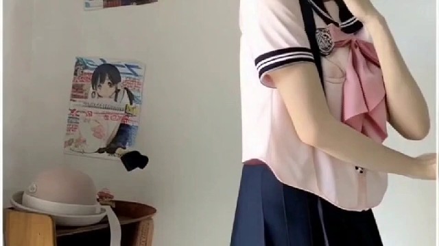  浅粉水手服 绀色百褶裙，日系校园感穿搭~