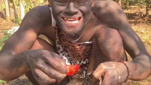 非洲嘟嘟来了 #外国人真会玩 #原创视频 #日常生活 #脑洞大开